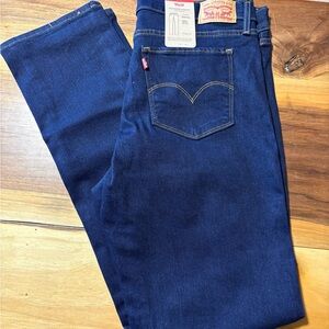 Levi's Women's Straight Leg Jeans in Dark Blue